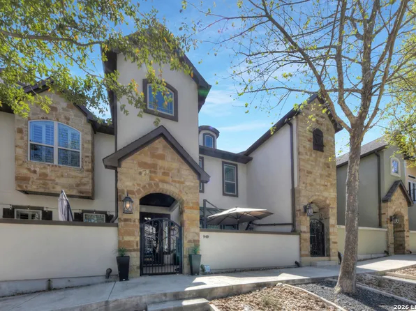 949 N ACADEMY AVE, New Braunfels, TX 78130