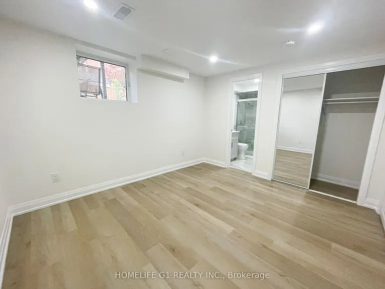 65 Lola Cres — Photo 10
