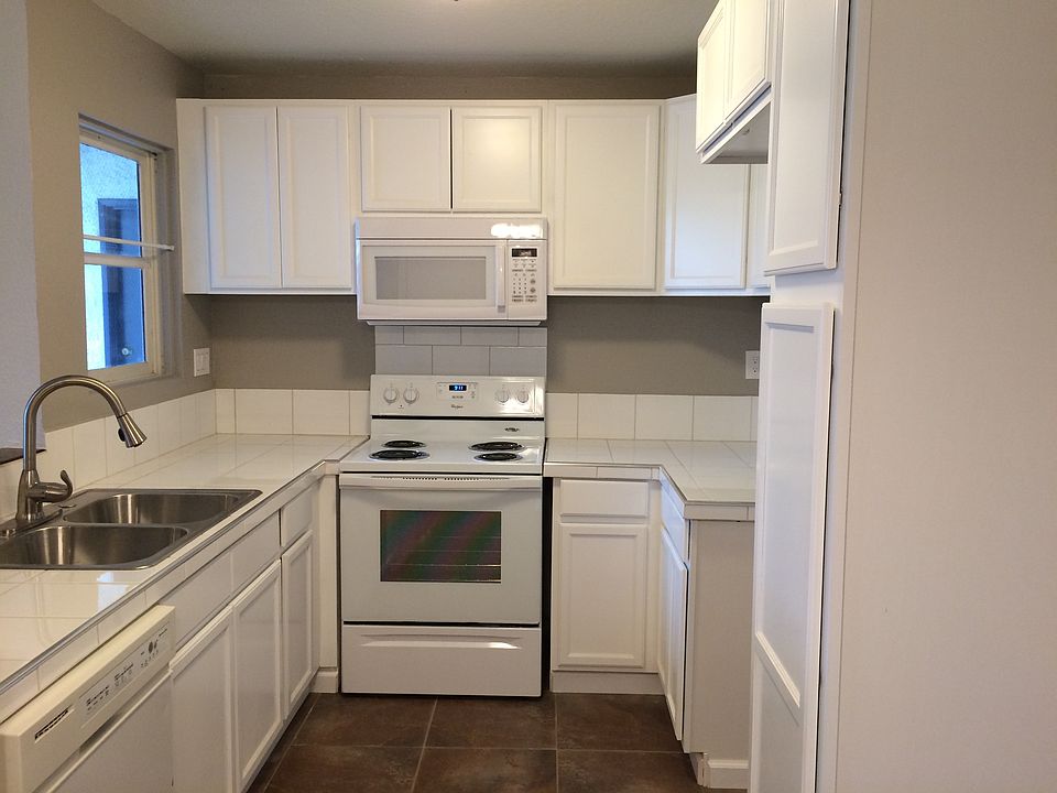 2nd image of 27620 Susan Beth Way Unit H