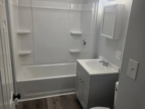 494 Rivet St APT 2, New Bedford, MA 02740