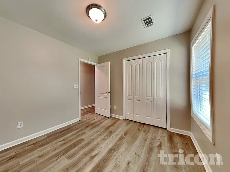 126 Millwheel Dr — Photo 12