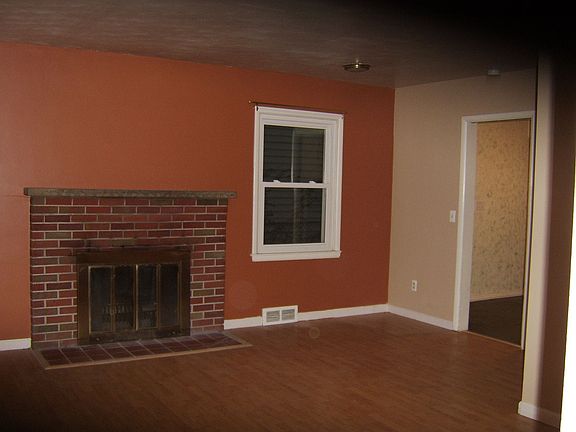 LR fireplace