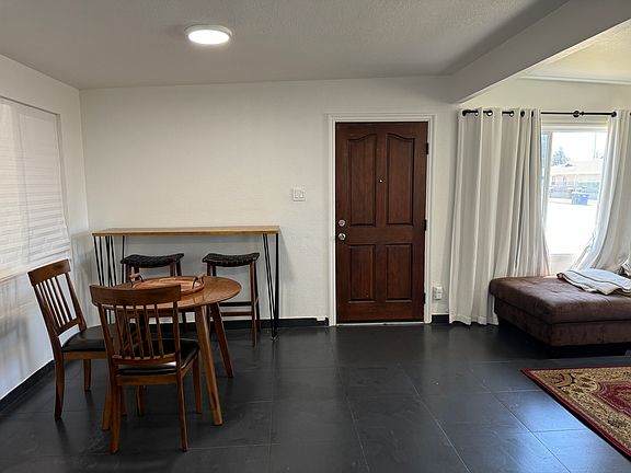 3rd image of 20425 Violeta Ave