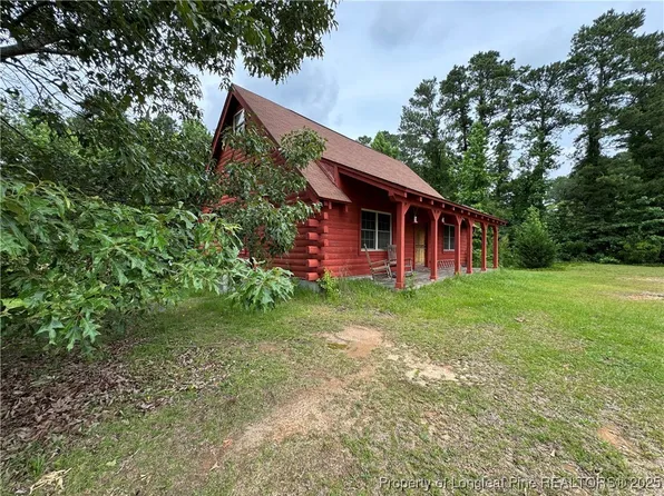 1097 Galatia Church Rd, Raeford, NC 28376