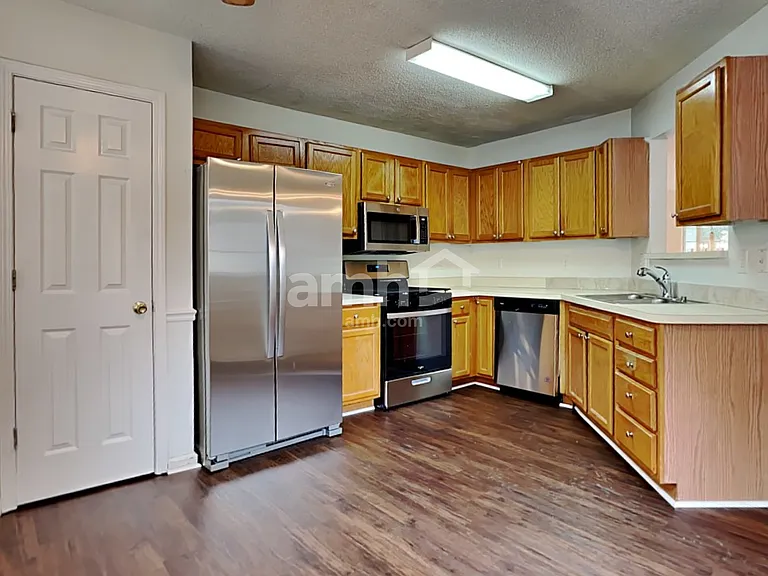 4238 Zephyrhills Dr NW — Photo 3