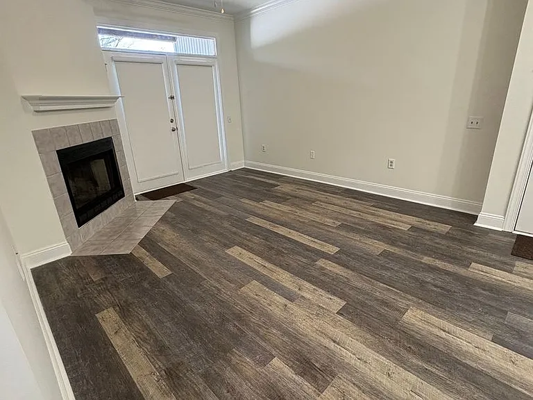 2702 Waters Edge Dr — Photo 8