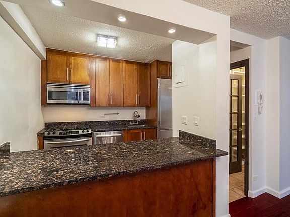 5th image of 132 E 35th St APT 2J