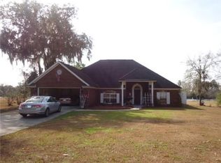 45 Marsh Dr, Midway, GA 31320