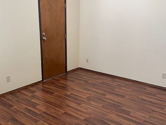 4th image of 5377 Valleyridge Dr #D