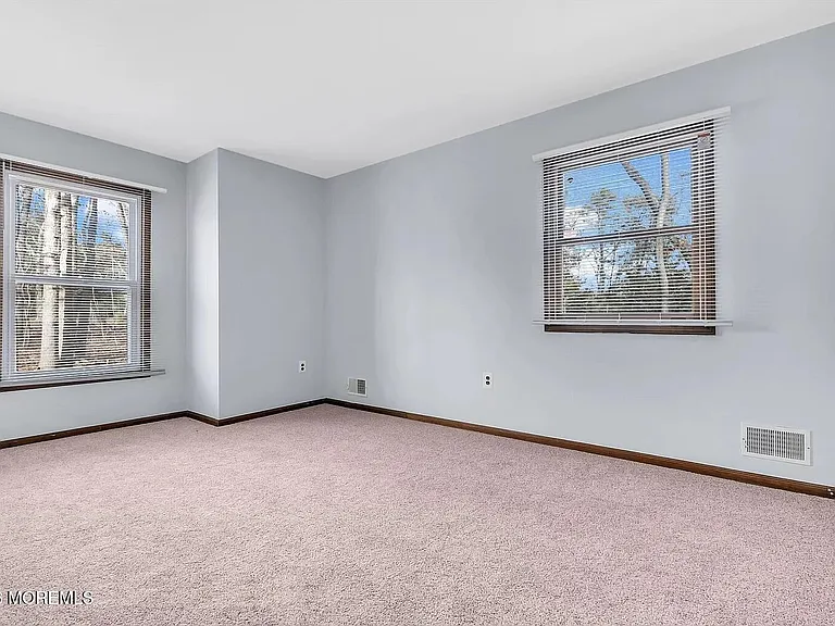 1097 S Lakewood Farmingdale Rd — Photo 14