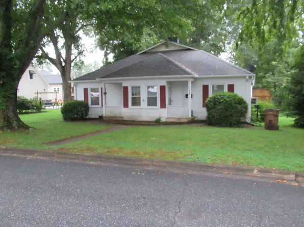 520 E Pine St, Lincolnton, NC 28092