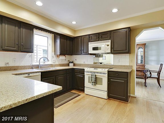 5th image of 3023 Brownstone Ct