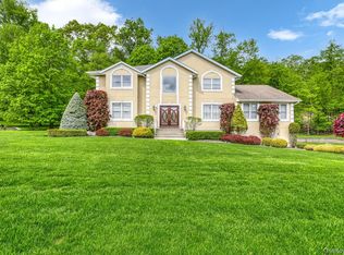 1 Litman Lane, Suffern, NY 10901