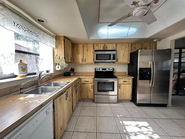 6273 Tall Cypress Cir — Photo 4