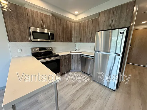 345 Dougall Rd N #325 Photo 1