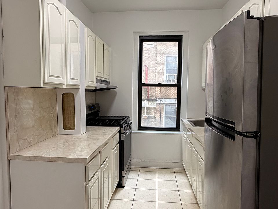 1st image of 11951 Metropolitan Ave APT 2B