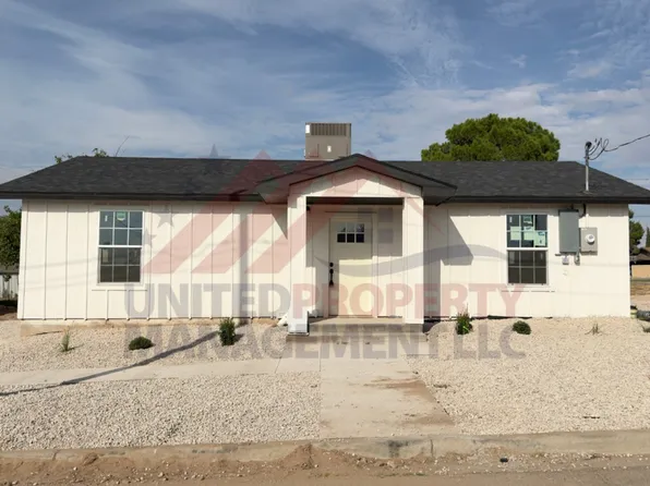 2601 Oregon St, Carlsbad, NM 88220