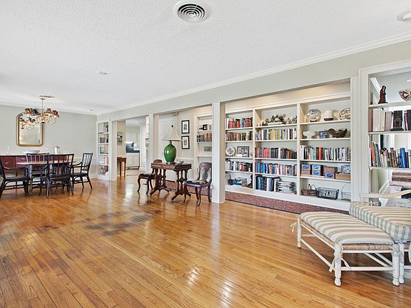4th image of 5008 Lawson Ave