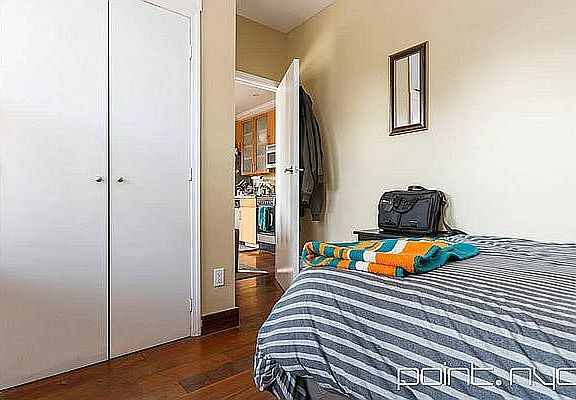 5th image of 236 W 16th St APT 6A