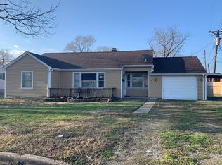 8 Gloria St, Cahokia, IL 62206