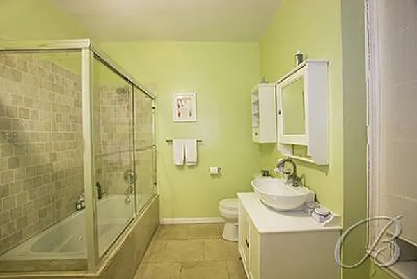 Rented by Bellmarc Realty | media 1