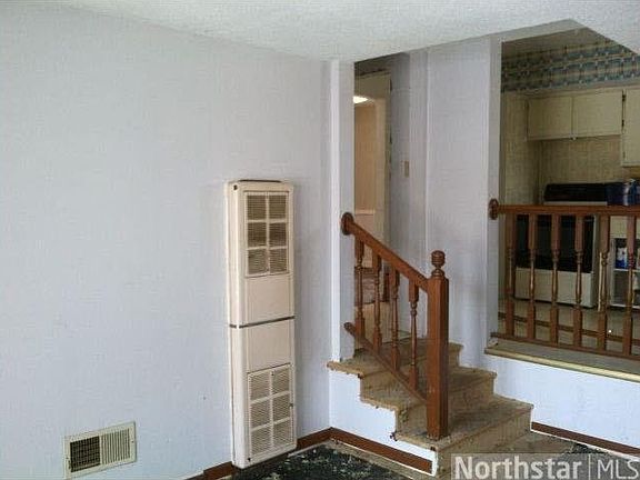 4th image of 7538 Harriet Avenue
