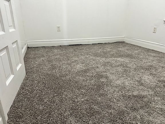 4th image of 315 Smith St #1