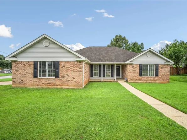 2290 Bobwhite Ct, Mobile, AL 36695