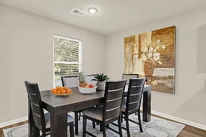 4 bed, 2.0 bath, 1250 sqft, $1,650 — Photo 2