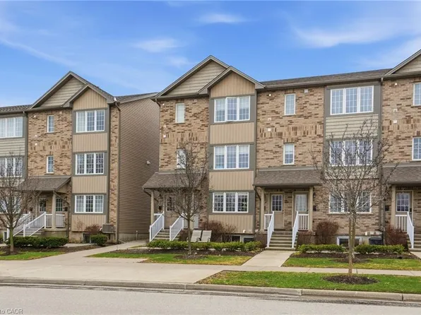 275 Old Huron Rd #16, Kitchener, ON N2R 1P9