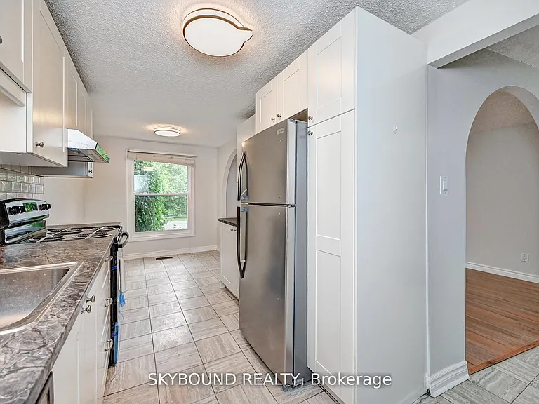 48 Cluthe Cres — Photo 15