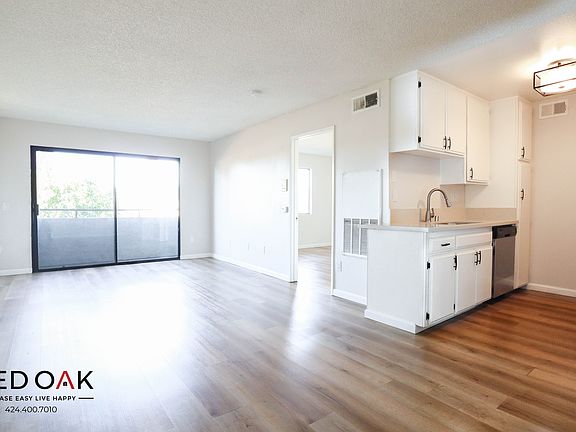 2nd image of 11823 Victory Blvd #307