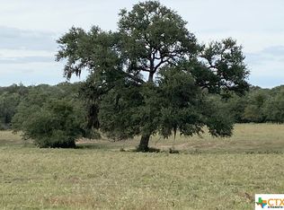 368 Dickinson Rd, Yoakum, TX 77995