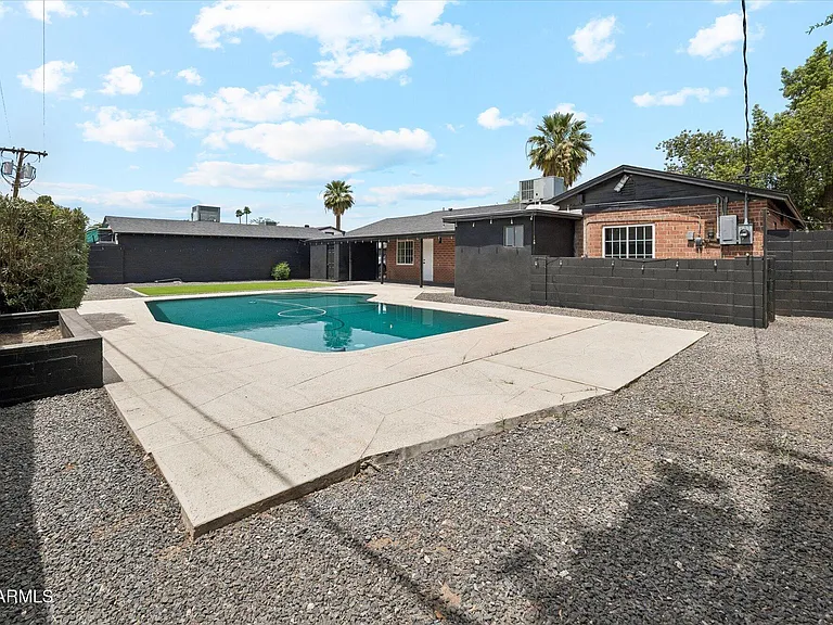 1731 E Verde Ln — Photo 23