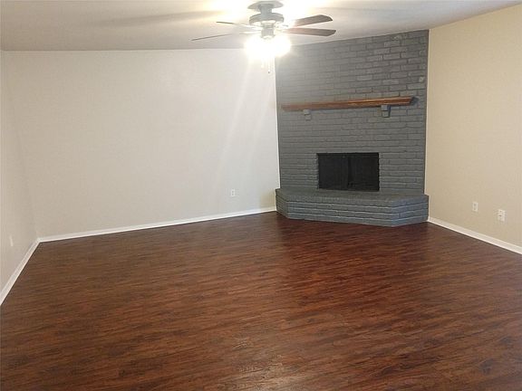 2nd image of 3507 Biscay Dr