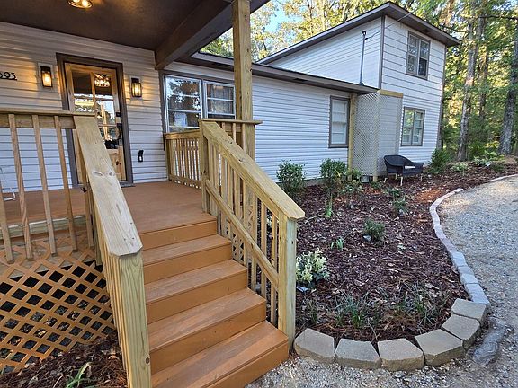 5th image of 3893 Parkwood Rd SE