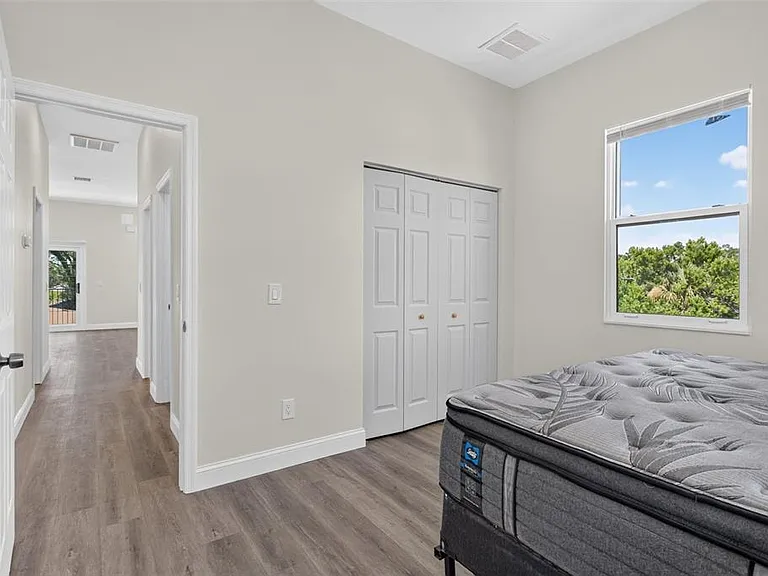 3022 W Douglas St — Photo 11