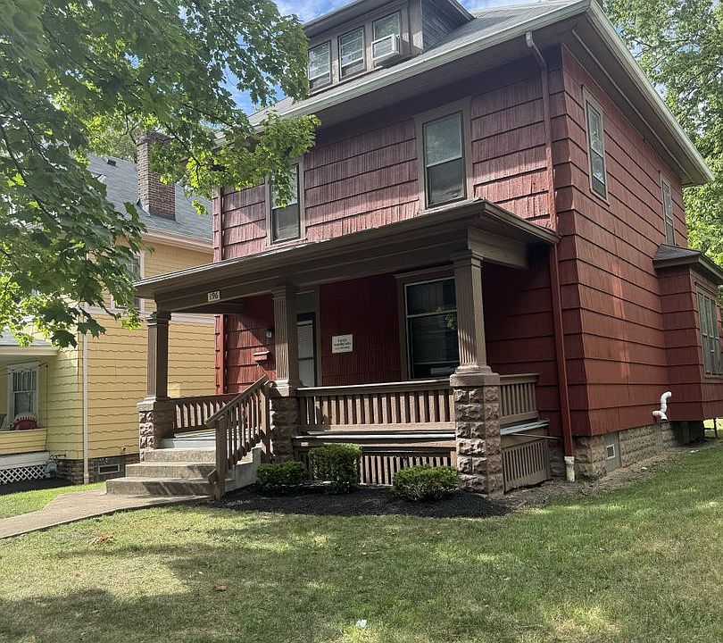 1st image of 196 E Northwood Ave