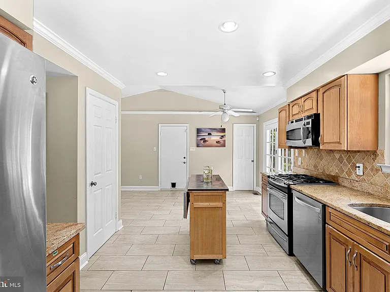 5405 Hampton Forest Way — Photo 17