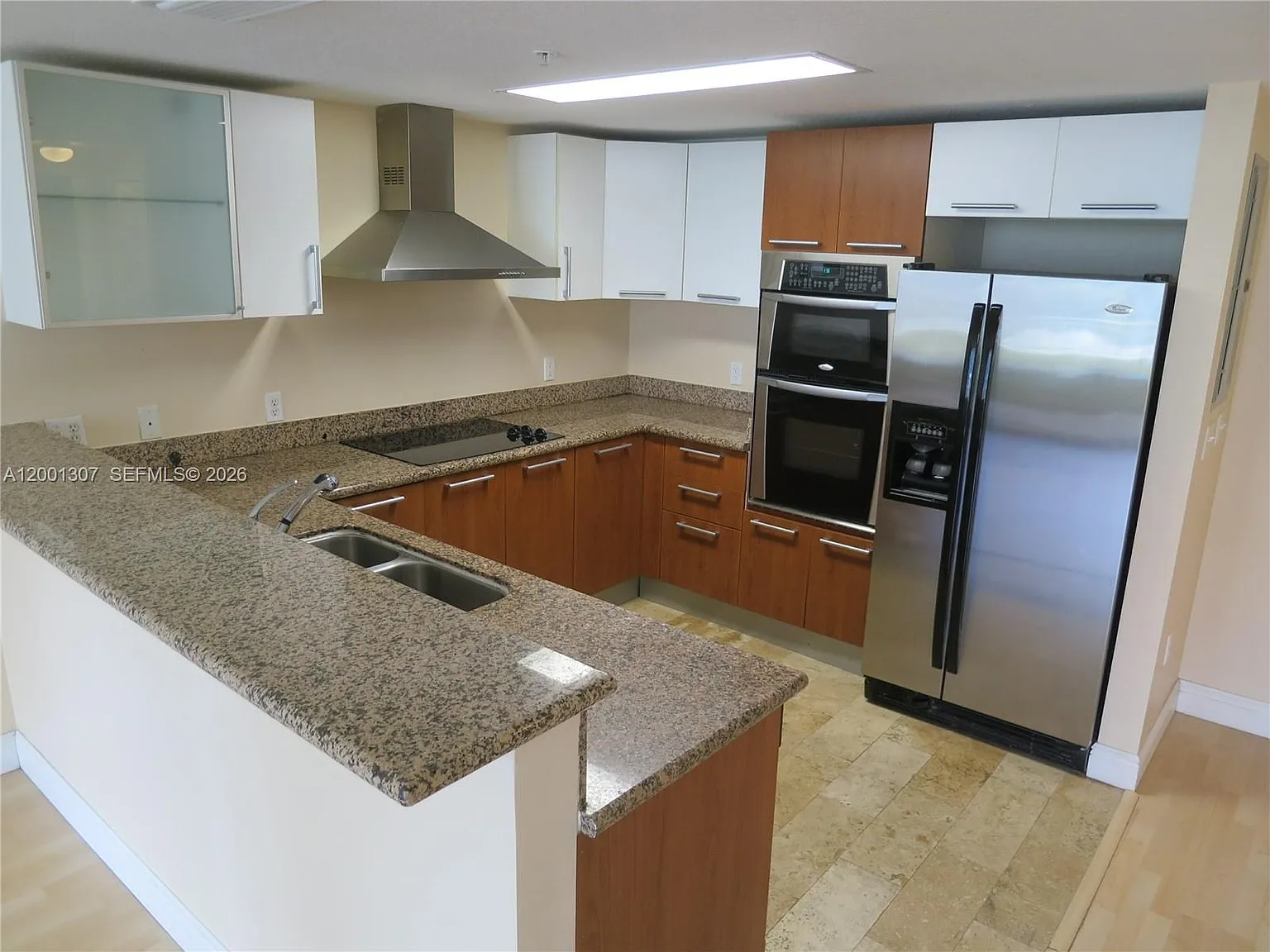 The Sail Condo — Photo 2