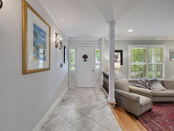3rd image of 1802 Seven Pines Dr