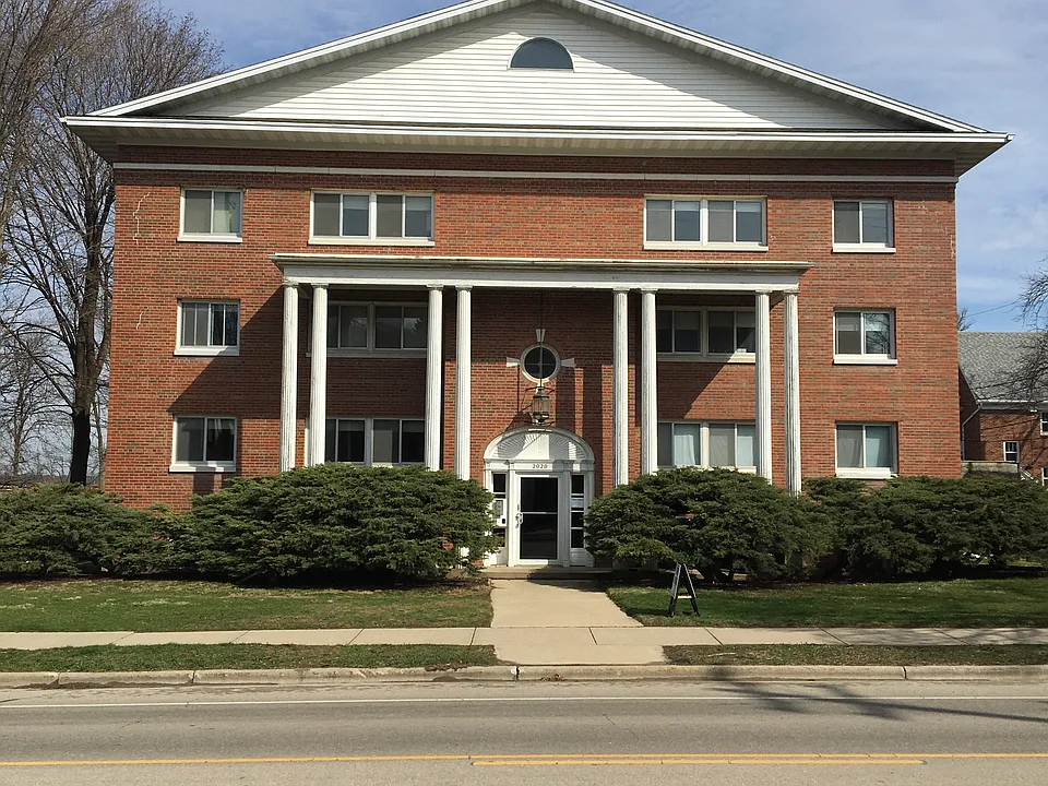 2020 University Avenue