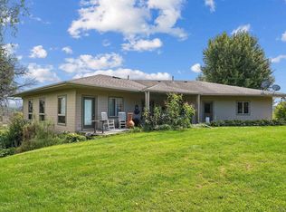 2229 Pole Line Rd, Decorah, IA 52101