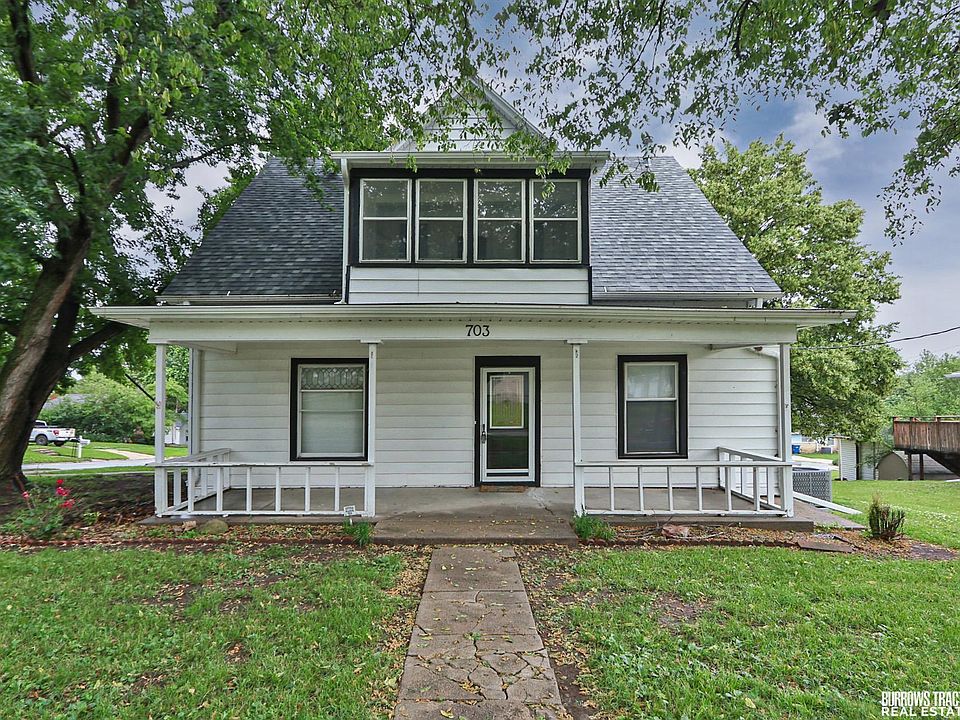 1st image of 703 Thorne St
