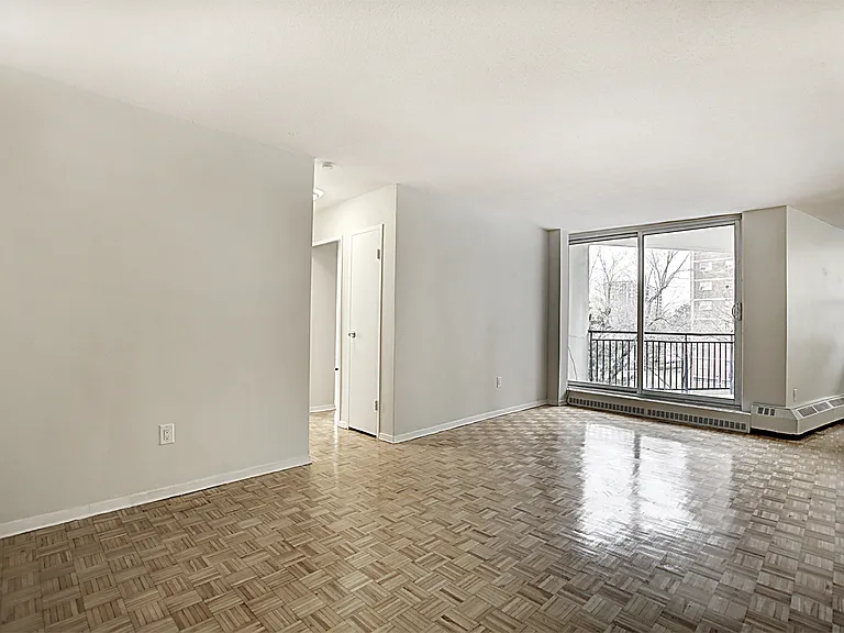 10 Yorkwoods Gate — Photo 13