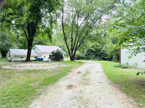 20630 8th Rd, Plymouth, IN 46563