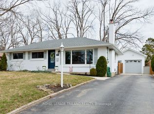 454 Jellicoe Cres, London, ON N6K 2M5