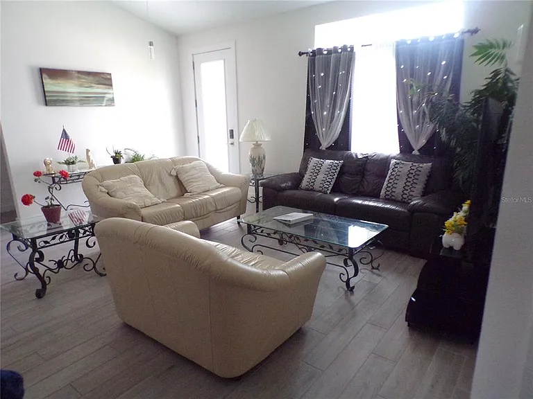 334 Millport St NW — Photo 7