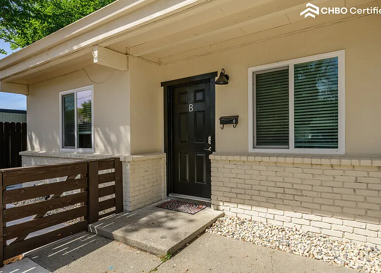 415 Baker St — Photo 24