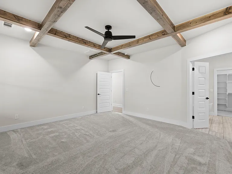 1110 Montieri Dr — Photo 35